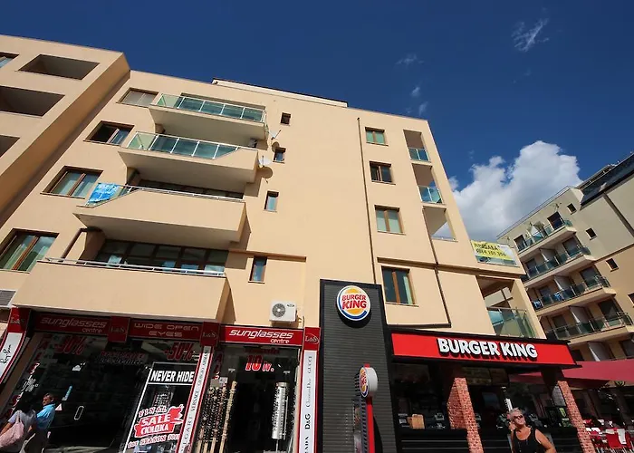 Апартаменты Menada Midia *