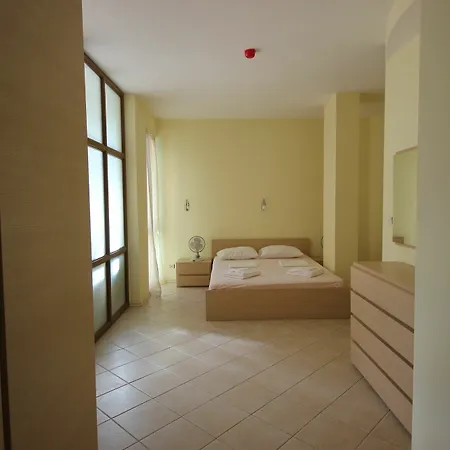 Apartment Menada Midia