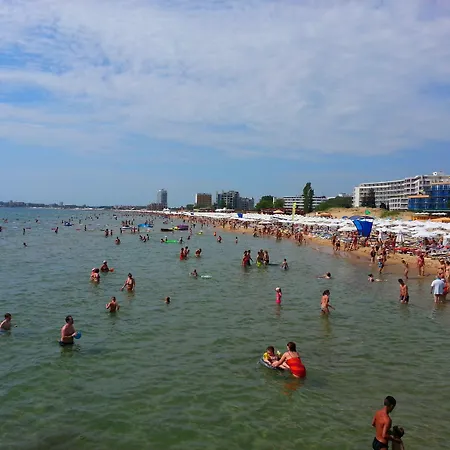 Διαμέρισμα Menada Midia *