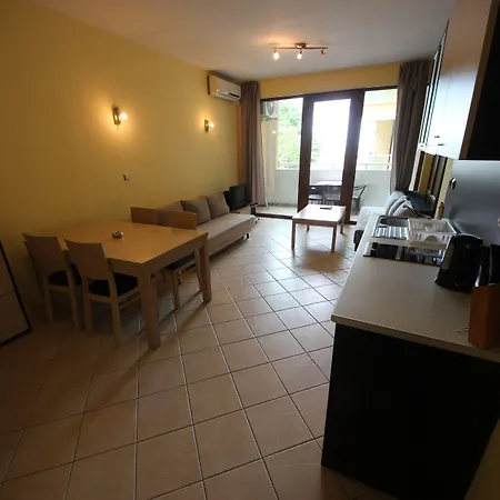 Menada Midia Διαμέρισμα