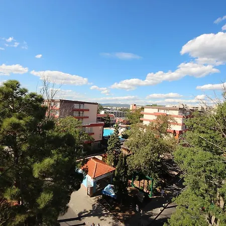 Διαμέρισμα Menada Midia *